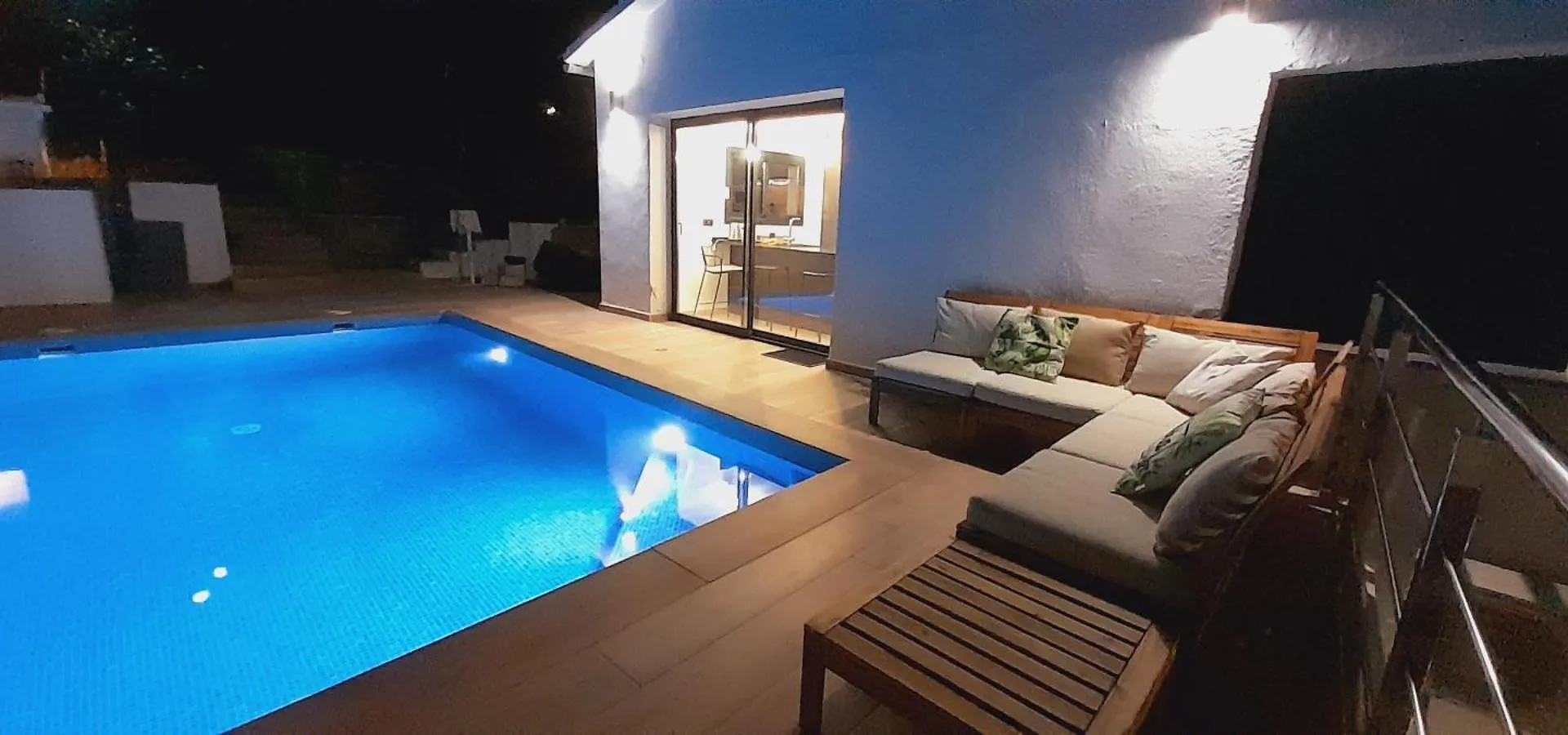 Villa Avril Piscina Privada Y Amplias Terrazas Olivella
